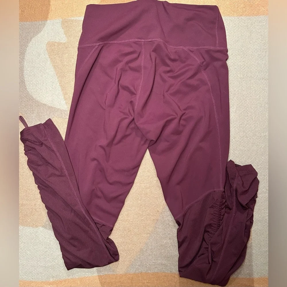 Fabletic purple leggings with cinch length, M - Picture 5 of 9